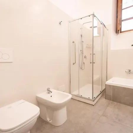 Casa Abelli Bilocale In Centro Ad Διαμέρισμα *